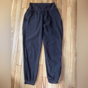 Beyond Yoga size Small jogger